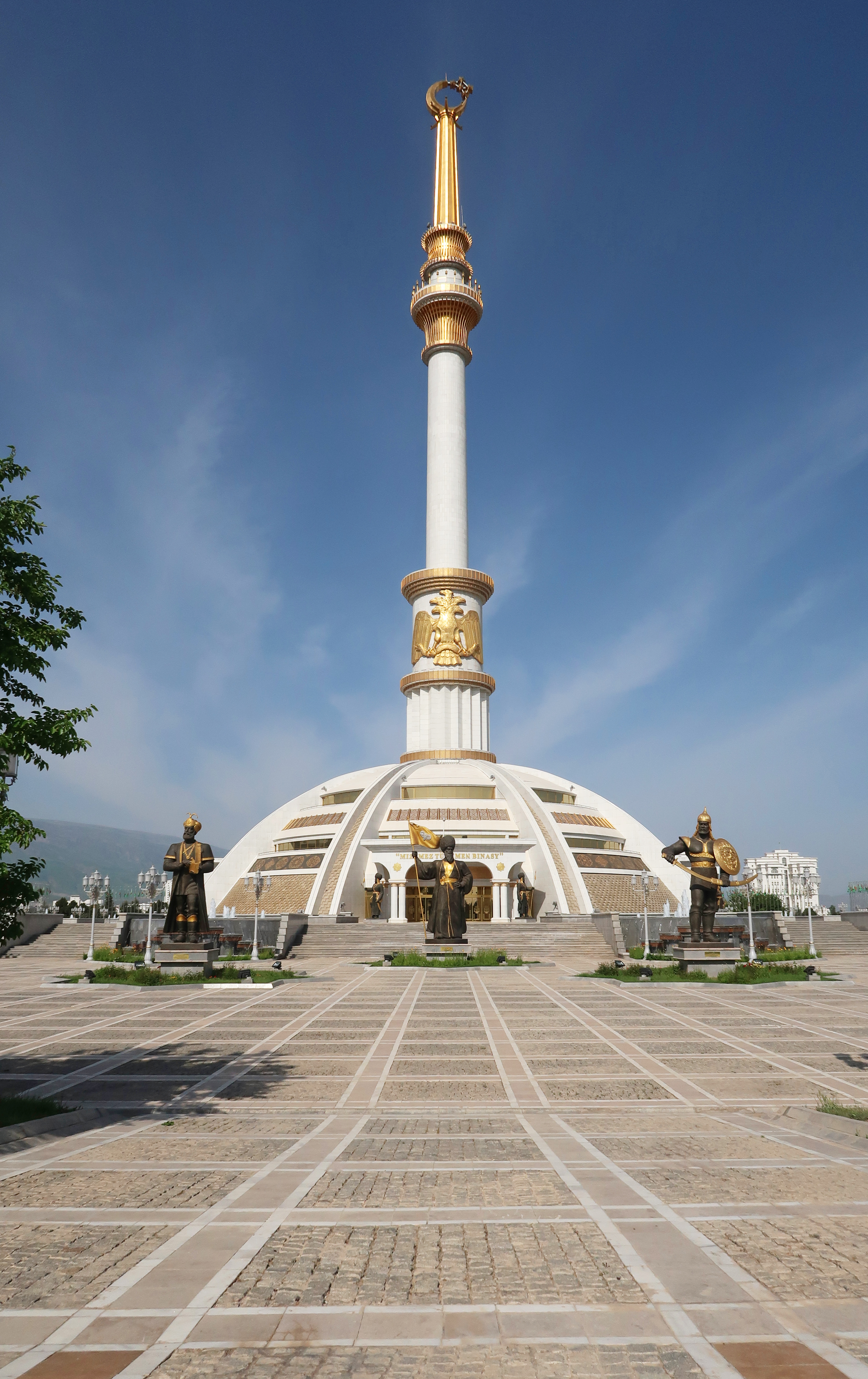 Ashgabat — Independence Monument